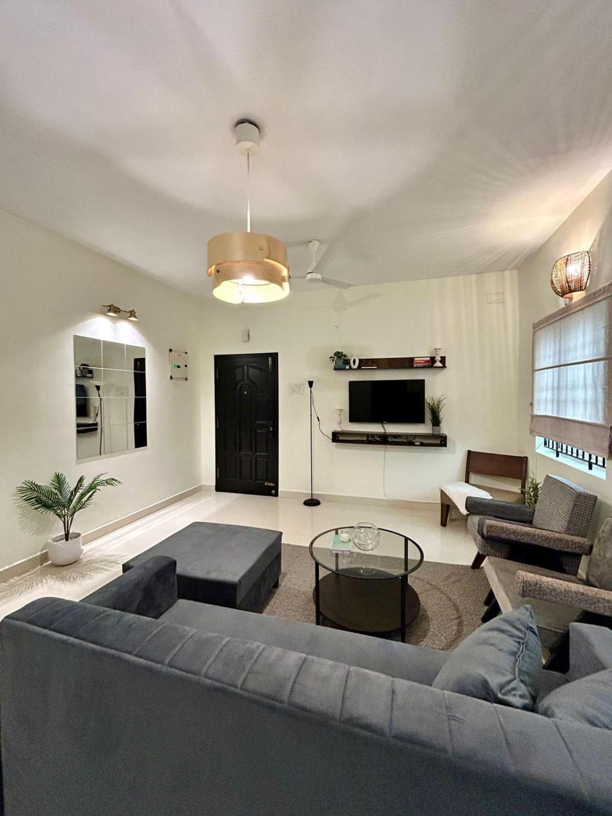 Apartment 45th Palm *